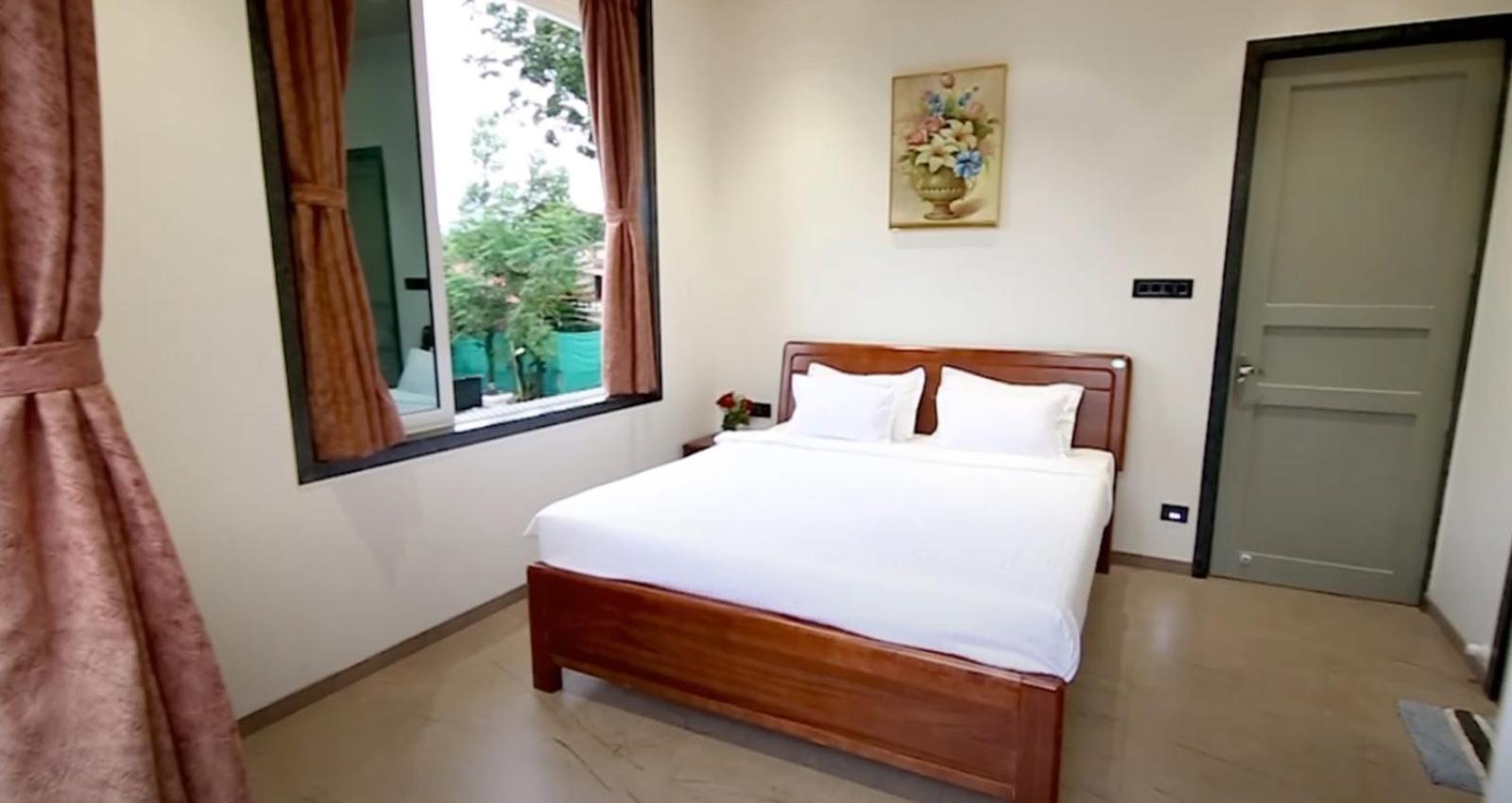 Sai Villa Lonavala Exteriör bild